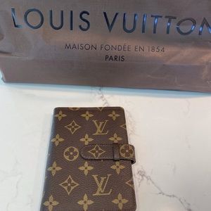 Louis Vuitton photo or card holder